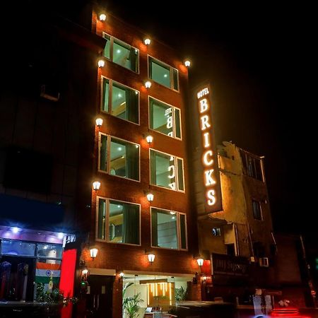 Hotel Bricks, Karol Bagh, New Delhi المظهر الخارجي الصورة