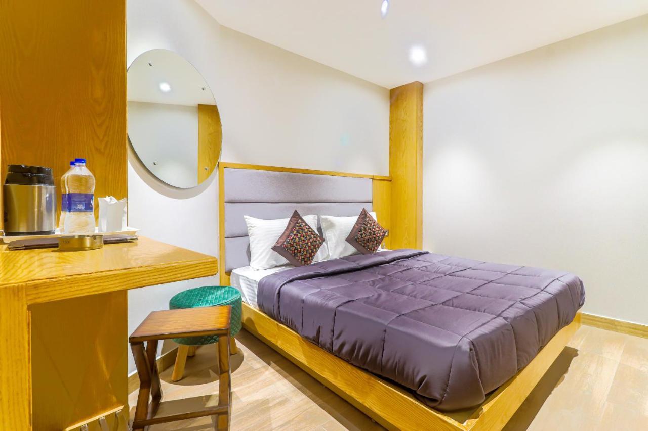 Hotel Bricks, Karol Bagh, New Delhi المظهر الخارجي الصورة