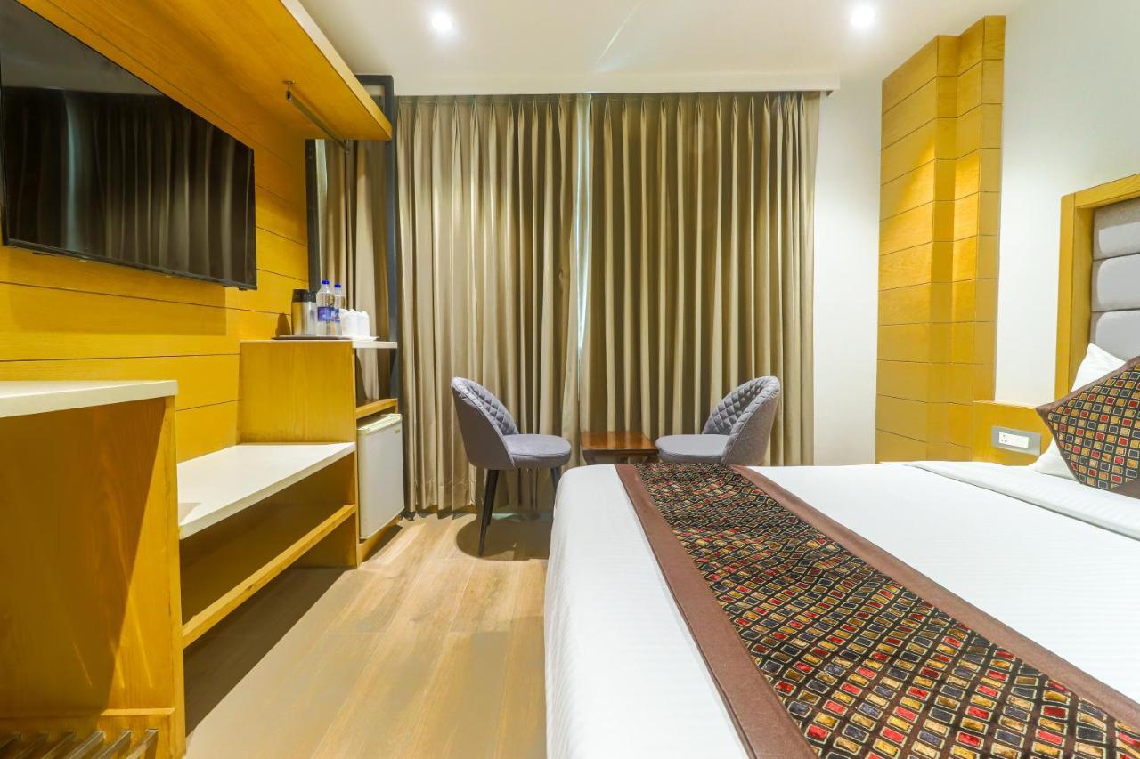 Hotel Bricks, Karol Bagh, New Delhi المظهر الخارجي الصورة