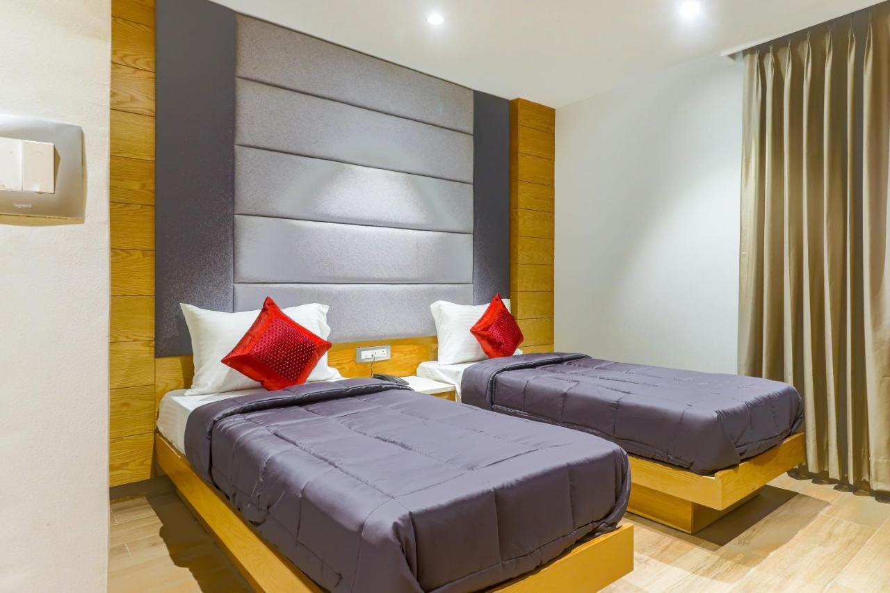 Hotel Bricks, Karol Bagh, New Delhi المظهر الخارجي الصورة