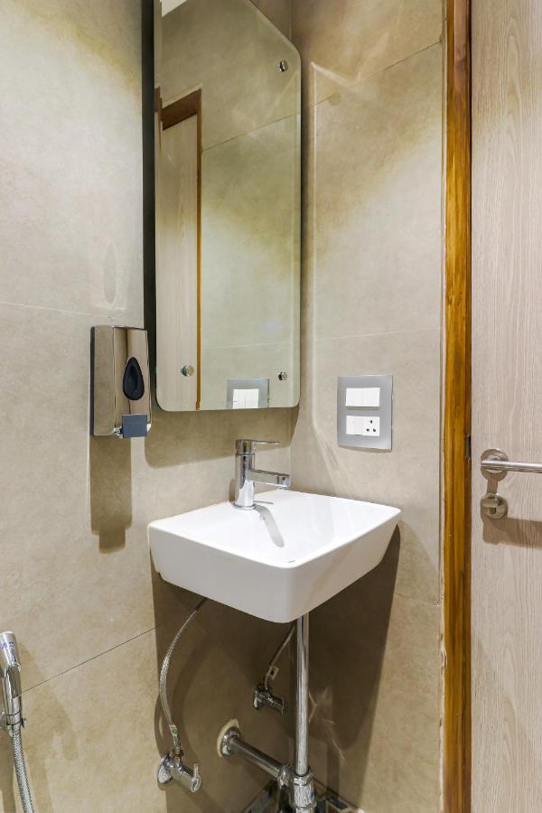 Hotel Bricks, Karol Bagh, New Delhi المظهر الخارجي الصورة