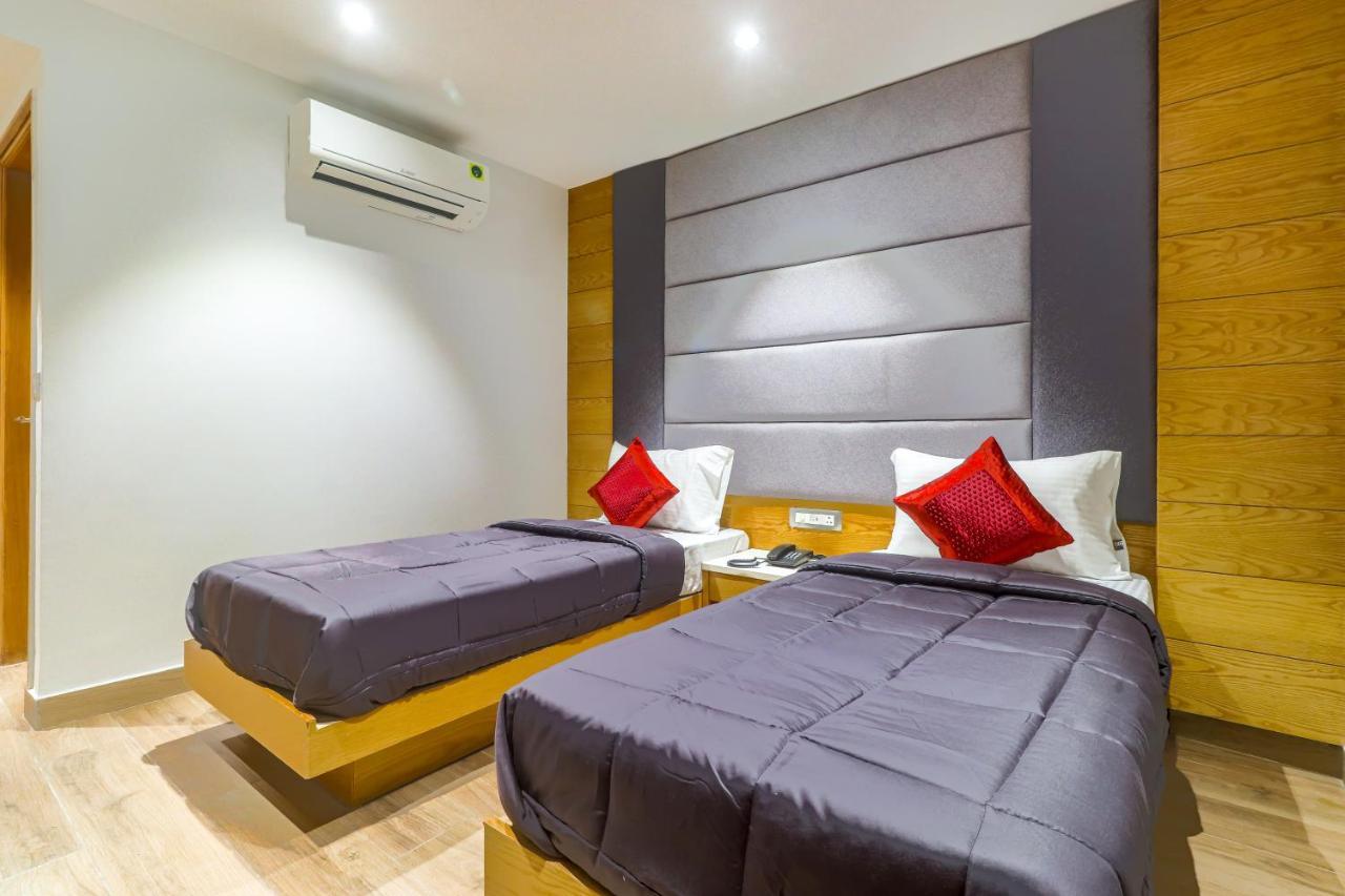 Hotel Bricks, Karol Bagh, New Delhi المظهر الخارجي الصورة