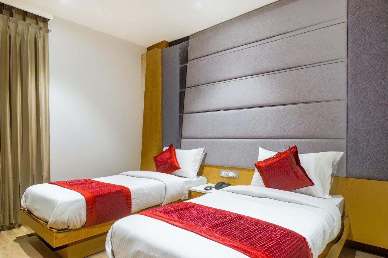 Hotel Bricks, Karol Bagh, New Delhi المظهر الخارجي الصورة